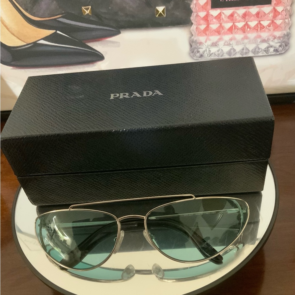 PRADA NWT CATWALK sunglasses - Picture 4 of 9